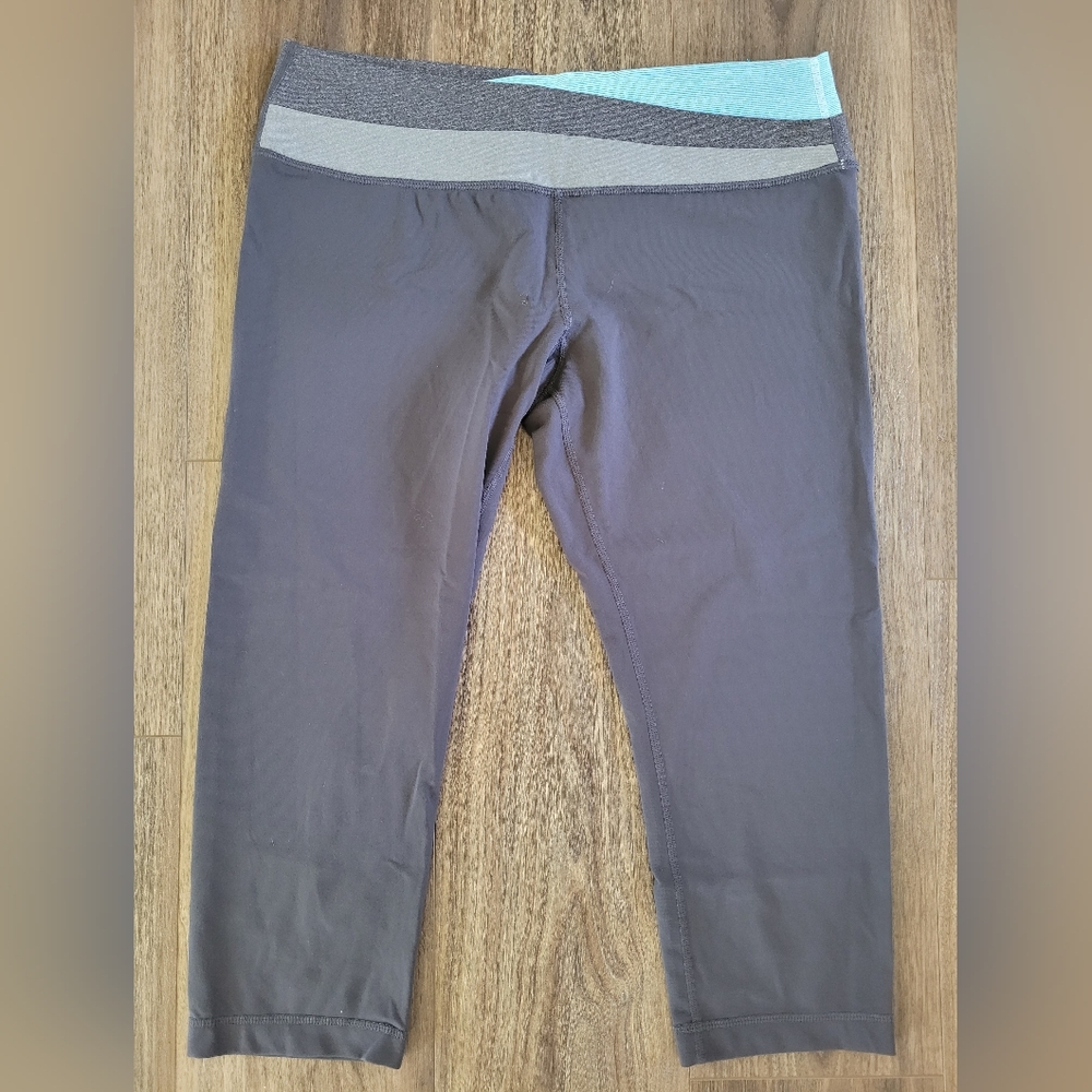 Copy-Lululemon Pants - Picture 3 of 3